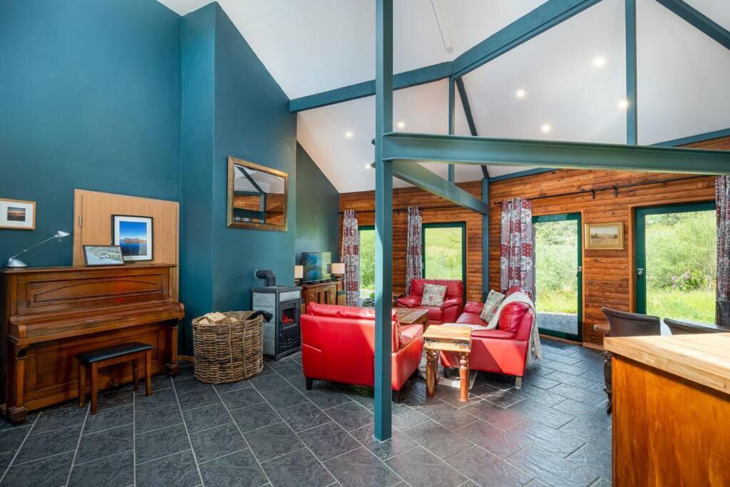 Heather Lodge With Sea And Mountain Views Leenaun Esterno foto