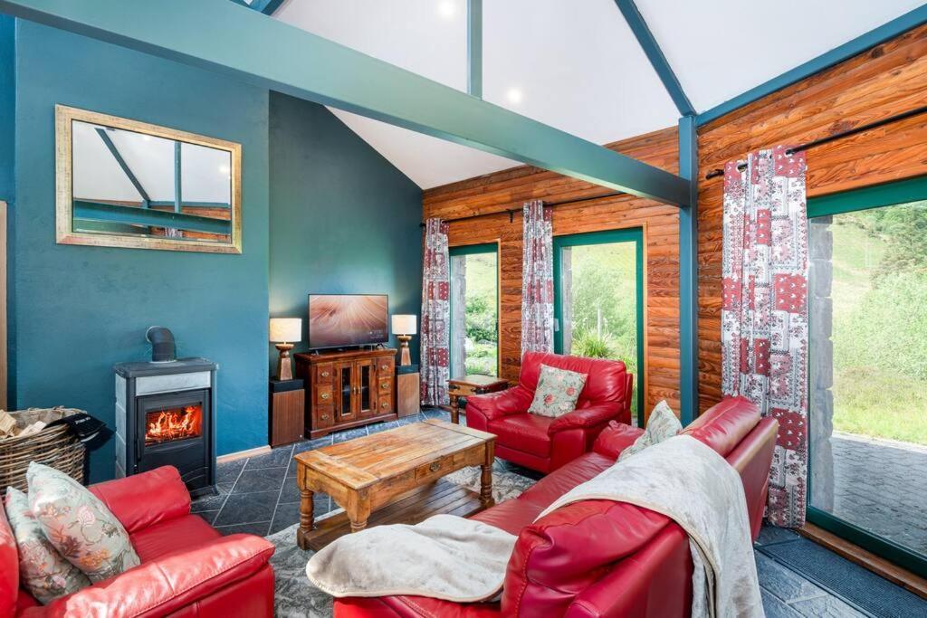 Heather Lodge With Sea And Mountain Views Leenaun Esterno foto